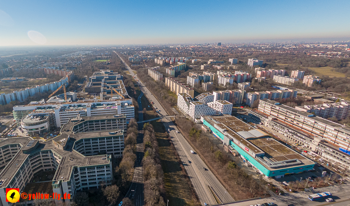 15.02.2023 - Luftbilder Perlach Plaza, Allianz, Wacker, Rentenversicherung, PEP